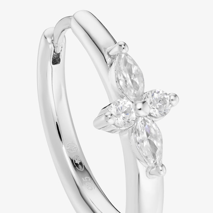 BloomAura | Boucles d’oreilles fleur à élégance naturelle